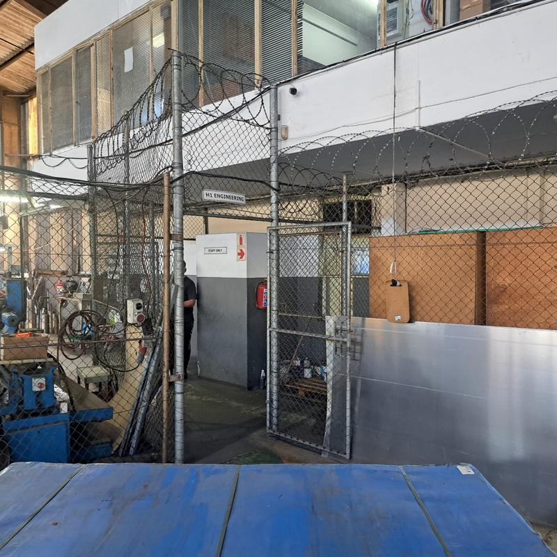 To Let commercial Property for Rent in Deal Party Eastern Cape